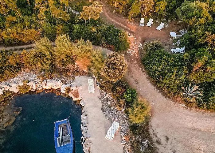 Holiday home Awesome In With Wifi