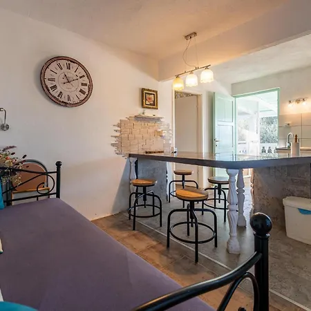 Awesome In Nevidane With Wifi * Dobropoljana