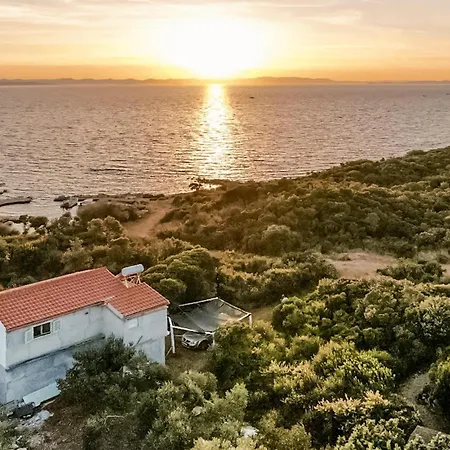 Awesome In Nevidane With Wifi Dobropoljana