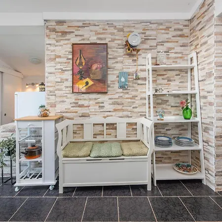 2 Bedroom Stunning In * Nevidane