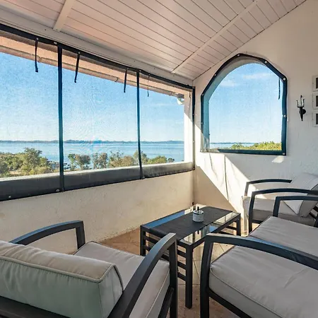 2 Bedroom Stunning In Holiday home
