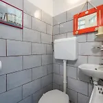 Awesome In With Wifi Nyaraló Neviđane